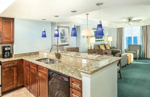 Cherry Grove Beach Complejo | Wyndham Vacation Resorts Towers on the Grove - ¡Increíble unidad de 2 dormitorios!
