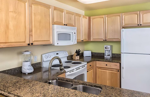 Las Vegas Complejo | Wyndham Tropicana Resort 2BR – Spacious Stay w/ Pool, Spa & Near The Strip