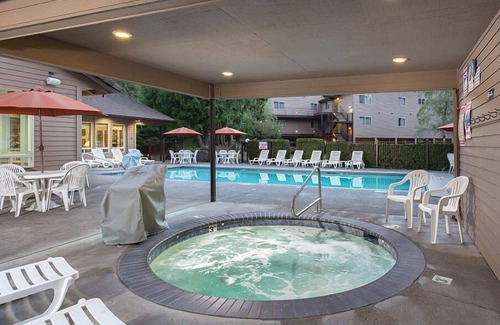 Welches Condominio | Wyndham Whispering Woods|2BR/2BA Queen Suite w Blc