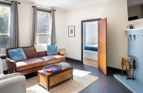 Carlton Casa | Wynkoop at Carlton: Taste of Europe, Walk to Wineries, Dog Friendly