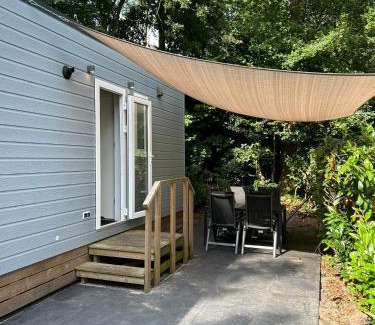 Marienberg Chalet De Esquí | XaBo nr 129 op 5 sterren camping de Pallegarste aan de visvijver!