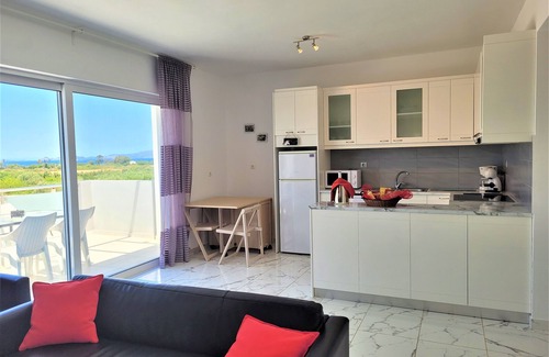 Zipari Villa | XENOS VILLA 3 - VILLA DE LUJO CON PISCINA PRIVADA CERCA DEL MAR.