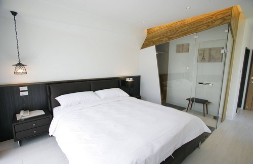 Dahu Cama Y Desayuno | Xianel Vacation Chateau