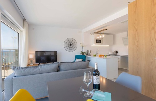 S'Illot-Cala Morlanda Apartamento | Ximet Mar - apartamento justo en la playa, aire acondicionado, internet