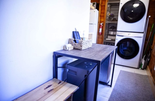 Keene Apartamento | Xplorer I - Keene | Modernized Private Apartment in Town | Centrally Located to Major Trailheads