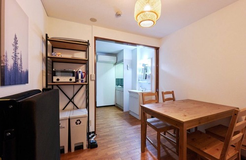 Namba Apartamento | 1DK/40 sq.m./ Max 5 people/ 7 min. walk from Nihonbashi station! (XS01)