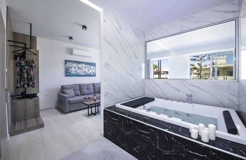 Agia Marina Hotel | xSuites
