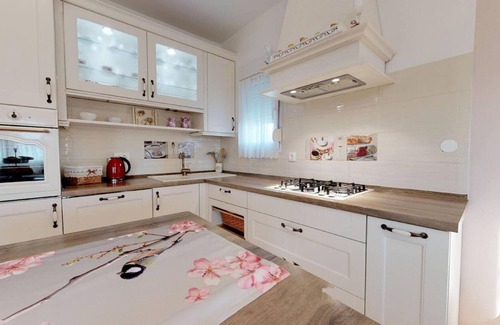 Kastel Sucurac Villa | XXL Luxury villa near Split for up to 16 people