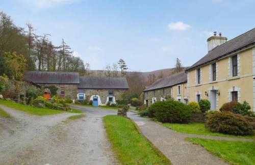 Llanybydder Casa | Y Beudy - Uk46191