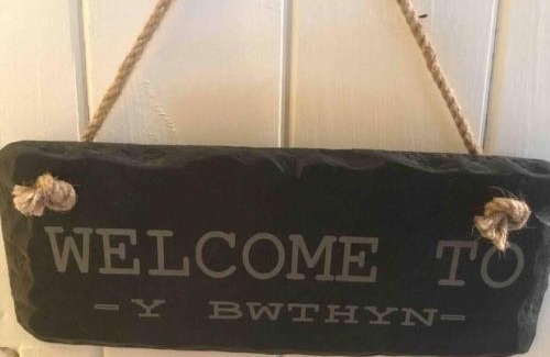 Spittal Apartamento | Y Bwythyn - Lovely cottage in village of Spittal