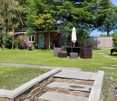 Llanelli Apartamento | Y Caban-The Cabin-2 Guests-Private Parking-Fast WIFI