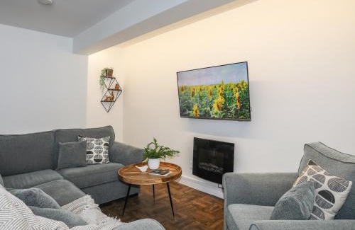 Newborough Apartamento | Y Goedwig