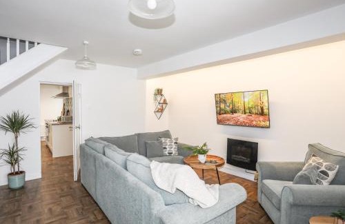 Newborough Apartamento | Y Goedwig
