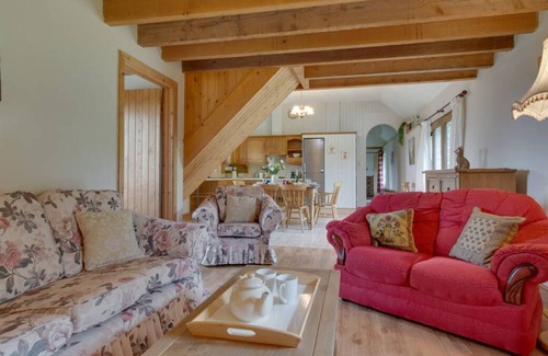 St Brides Casa | Y Stablau - Stables