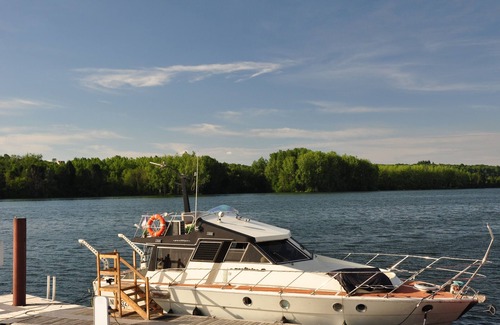 Sandrancourt Alquiler De Eote | Yacht avec Jacuzzi pour amoureux: L'Odysea
