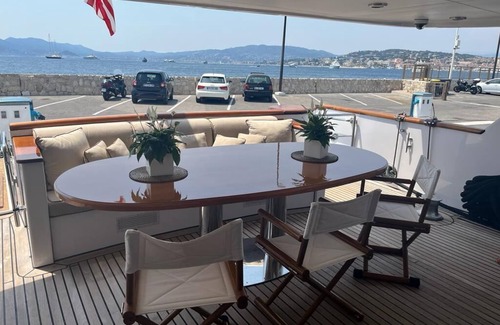 Cannes Old Town Alquiler De Eote | Yacht JoJo