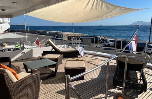 Cannes Old Town Alquiler De Eote | Yacht JoJo