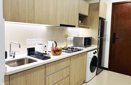 Ibbanwala Apartamento | YAKA Trizen Luxury Apartments