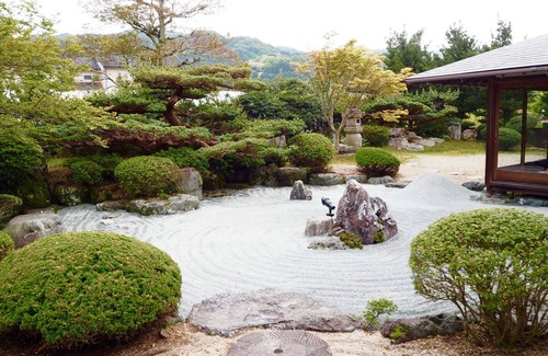 Kurume Casa | Yakuya Akira SHO Inn Jardín privado con jardín japonés · junto a la zona de pesca (comida y bebida)