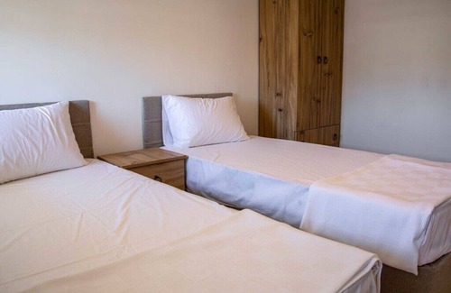 Yaliciftlik Hotel | Yalıyanı Pansiyon