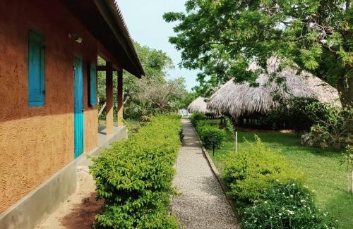 Yodakandiya Otro | Yala Lake View Cabanas