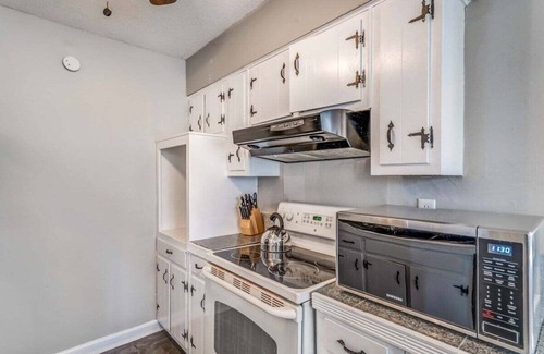 Ellendale Casa | Yale Gather Hideaway