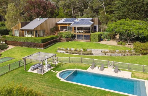 Red Hill Casa | 'Yambanool' Red Hill Escape