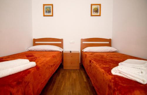 Arriondas Hostal | Yani's Hospedaje Pension 1 estrella