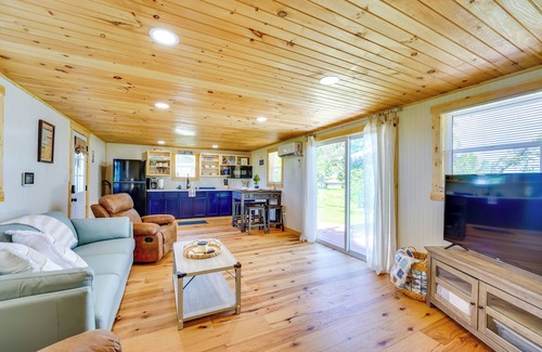 Golden Casa | Lake Views & Yard: Home Near Table Rock Lake!