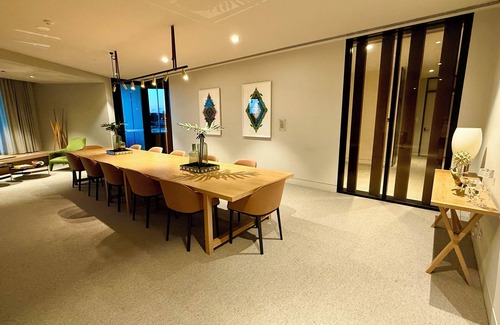 Docklands Apartamento | Yarra Accommodation: An Ensuite Double Room.