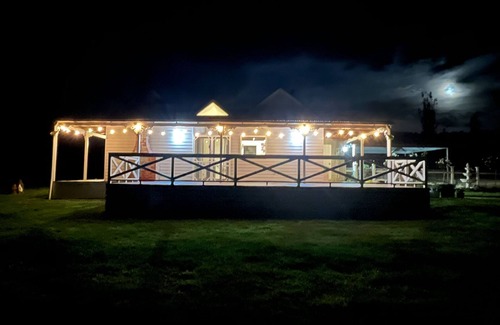 Dixons Creek Cabaña | Yarra Fox Farm Farmstay in the heart of the Yarra Valley winery region.