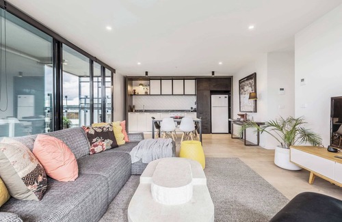 Abbotsford Condominio | Yarra River Splendour In Stylish Penthouse Getaway