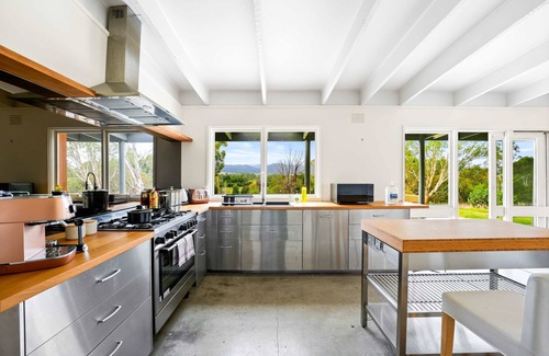 Dixons Creek Casa | Yarra Valley 2BR Lux Vineyard Retreat