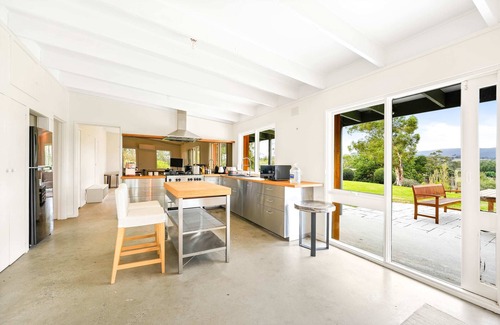 Dixons Creek Casa | Yarra Valley 2BR Lux Vineyard Retreat