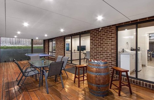 Wandin North Casa | Railway Parade, on the Warburton Trail
