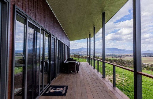 Gruyere Casa | Yarramunda Bed & Breakfast: Casa Angus