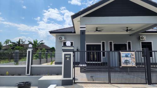 Larut Casa | Yash Cottage Taiping Homestay