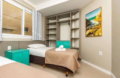 Quatro Ilhas Apartamento | Yasmin 101 – Lindo Apartamento com Vista Panorâmica para o Mar em Quatro Ilhas, com Roupa de Cama e Toalhas Inclusas.