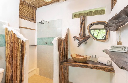 Zona Hotelera Cabina | Yaxchen Tulum Cabañas & Cenote