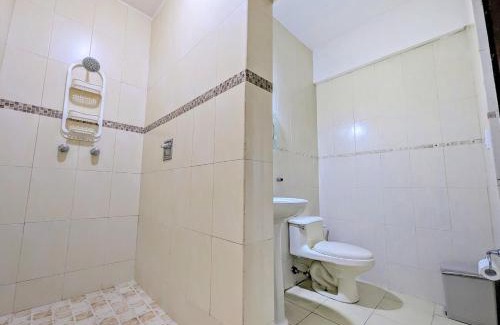 Marbella Apartamento | Yc 2301-A l Amazing building on Balboa avenue