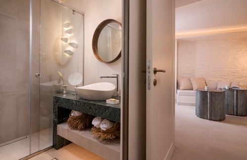 Vourkari Hotel | Ydor Hotel & Spa