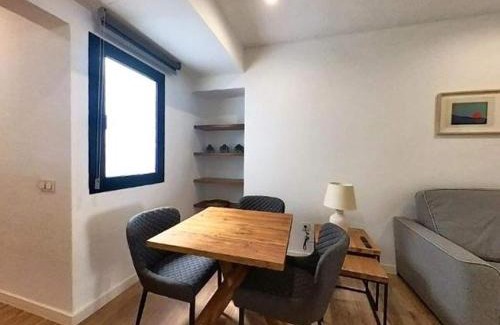 Puerto del Rosario Apartamento | Yellow Apartment in Puerto del Rosario