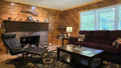 Robbinsville Casa | Yellow Creek Cabin