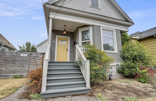 Boise Casa | Yellow Door at the Heart of Famous Mississippi Ave