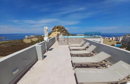 Marsalforn Apartamento | Yellow Hill Penthouse