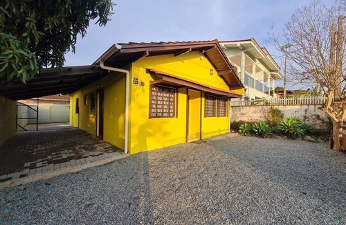 Bucarein Casa | Yellow House