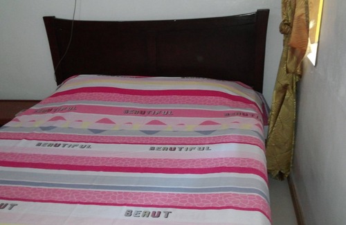 Olongapo Casa | Yellow HOUSE Vacation Rental