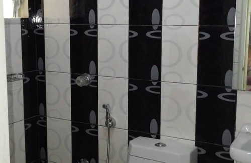 Olongapo Casa | Yellow HOUSE Vacation Rental