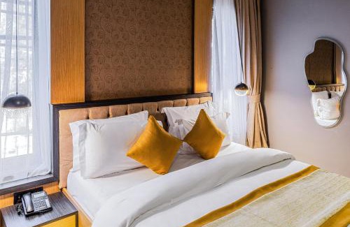 Wuse 2 Hotel | Yellow Trumpet Wuse 2