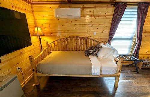 Gardiner Casa | Yellowstone Treasure Guest House #1